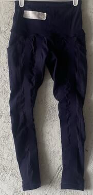 NWOT Sweetflexx Resistance Legging Size 2 Blue Front Flex Capris